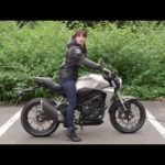 ホンダ Cb250r 身長156cmの足つき 女子 バイクの足つき Com